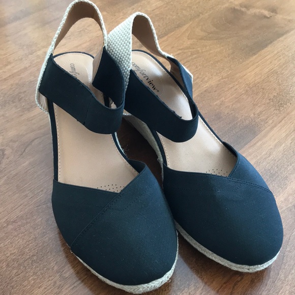 comfortview Shoes - Comfortview espadrille canvas sandals